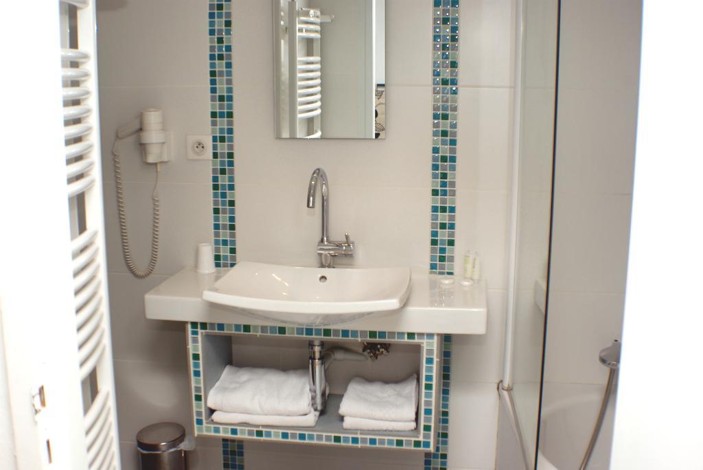 Hotel & Spa Rodier Campagnac  ภายนอก รูปภาพ